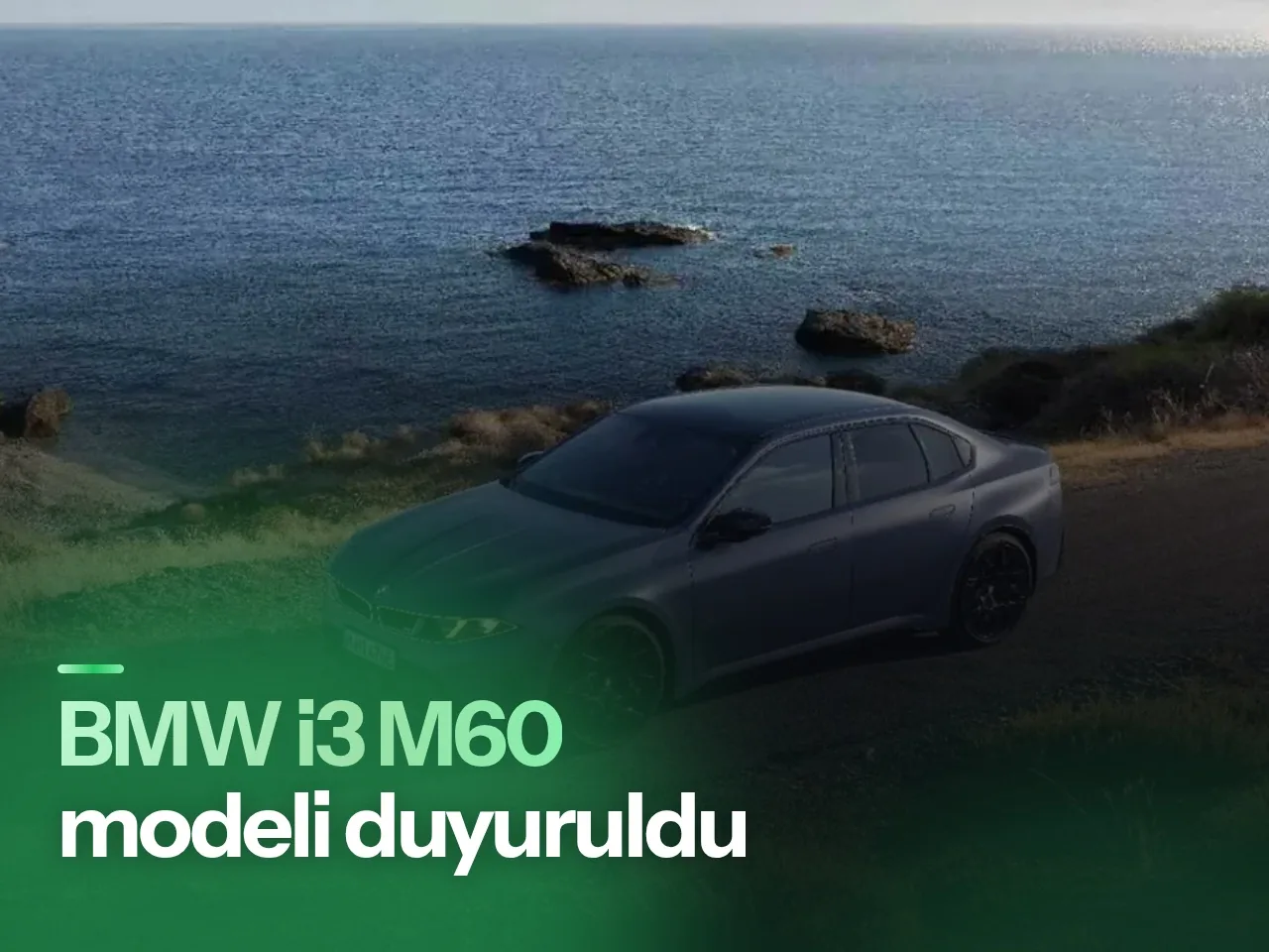 Karbon fiber detaylara sahip yeni BMW i3 M60 elektrikli sedan modelinin stüdyo ortamındaki görünümü