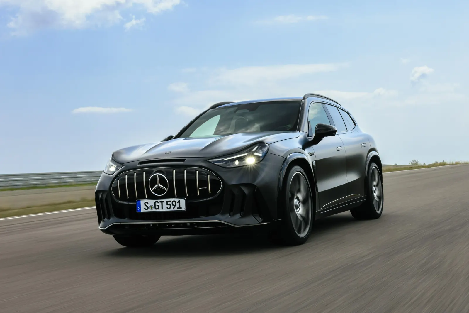 Mercedes-AMG GT SUV tanıtıldı: The Verge fotoğrafı (4)