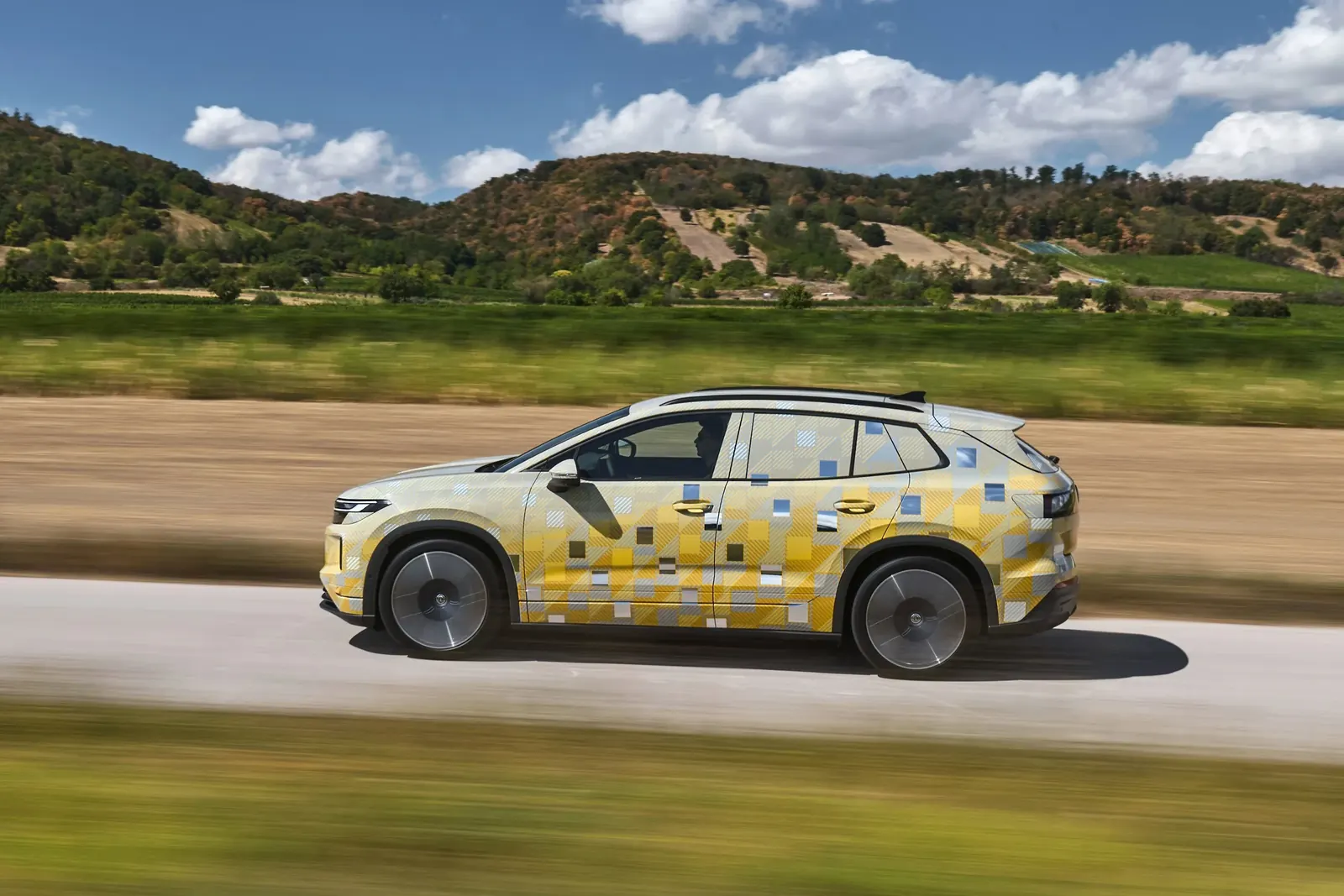 VW, ID.4 ve ID.5 yerine ID. Tiguan modelini getiriyor: Carscoops fotoğrafı (3)