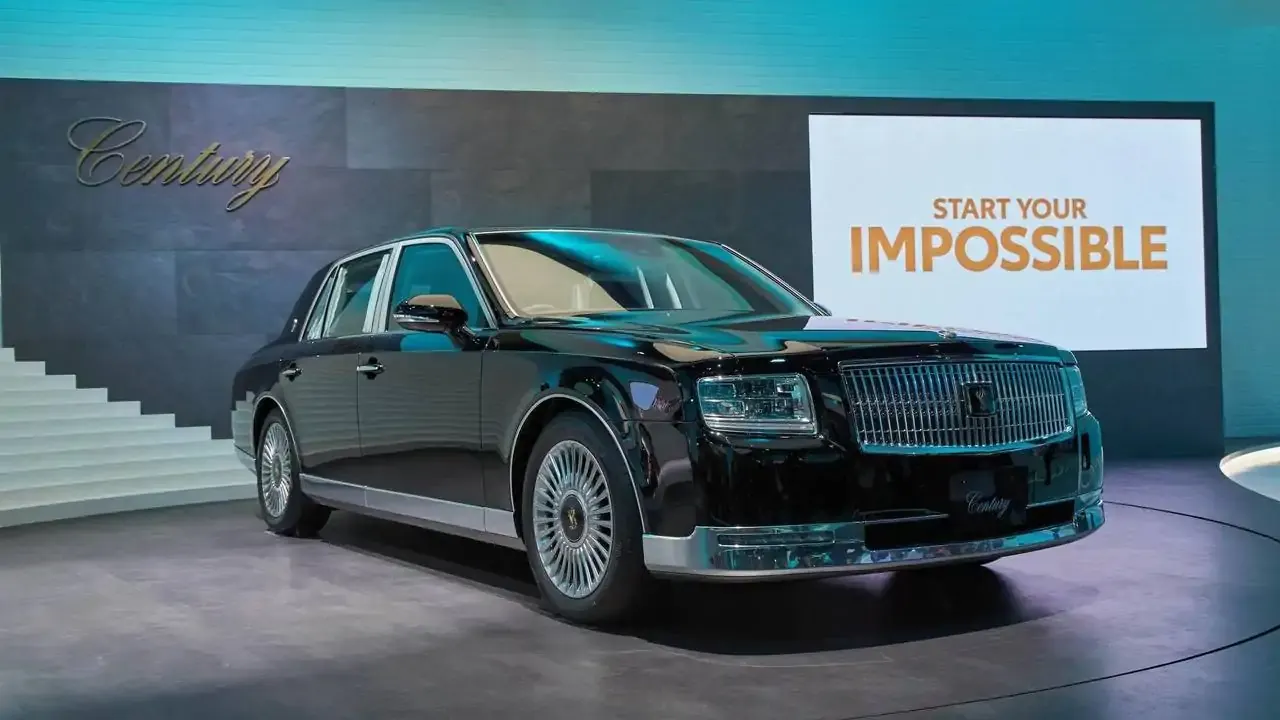 Toyota Century küresel pazara açılıyor: Motor1 fotoğrafı (4)