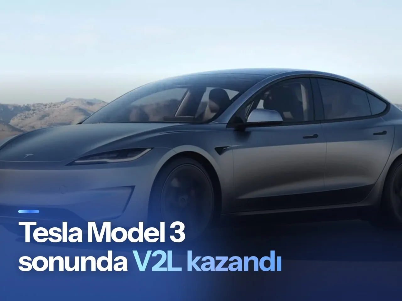 Gri elektrikli sedan otomobil ve şarj portundan çıkan enerji aktarımını temsil eden minimalist stüdyo görseli