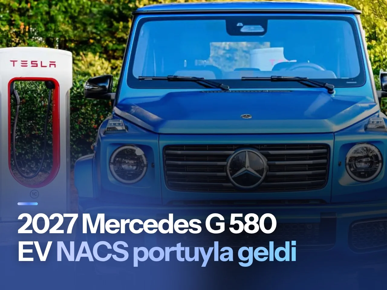 Gri renkli lüks elektrikli arazi aracının stüdyo ortamındaki görünümü