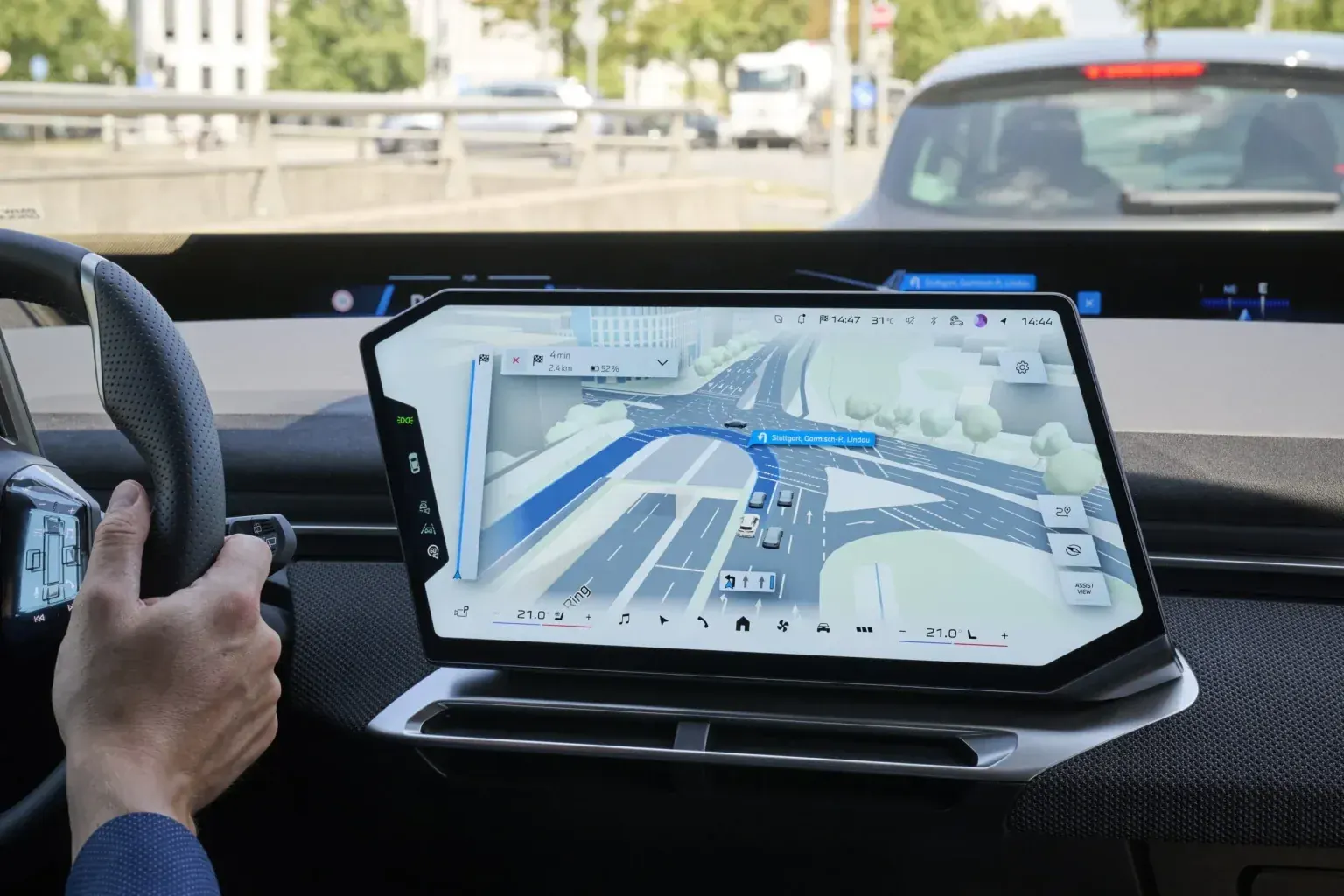 BMW'nin Yeni Navigasyon Arayüzü: BMW Maps With Driver Assistance Tanıtıldı — BMW navigasyon sistemi, sürüş destek…