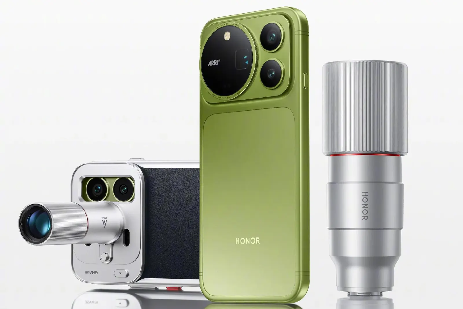 The Magic 9 Pro Max supports Honor’s G200 and G500 teleconverter lenses, plus a custom SmallRig video kit.